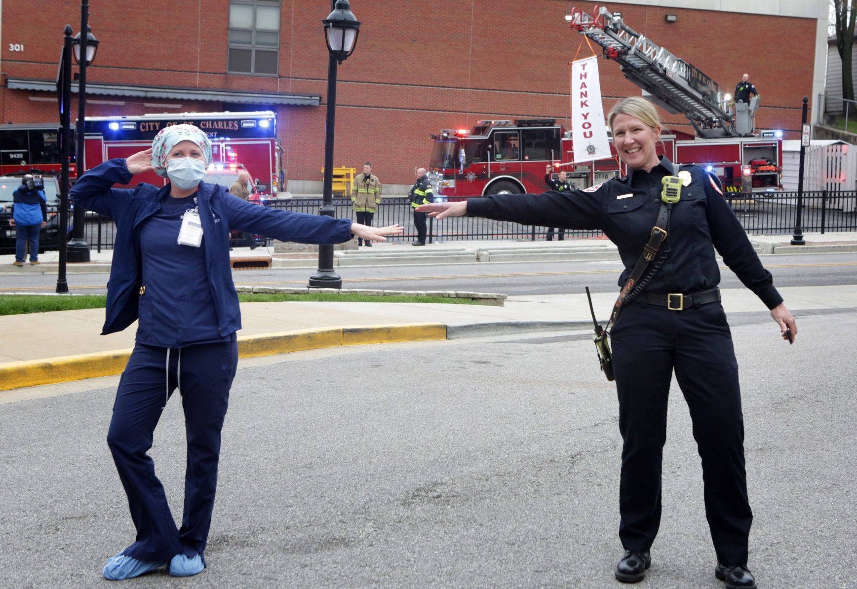 St. Charles FD and PD applaud SSM Hospital workers